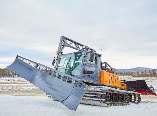 Снегоуплотнительные машины для подготовки горных трасс модель РТ12